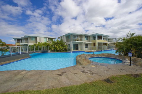 Pacific Blue 505-265 Sandy Point Road - Darwin Tourism 4