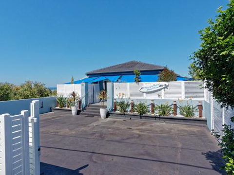 NANNY & POPPYS BEACH HOUSE Gerroa 4pm Check Out Sundays - Darwin Tourism 5