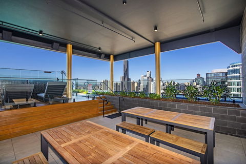 Arise Fortitude Valley - Darwin Tourism 5