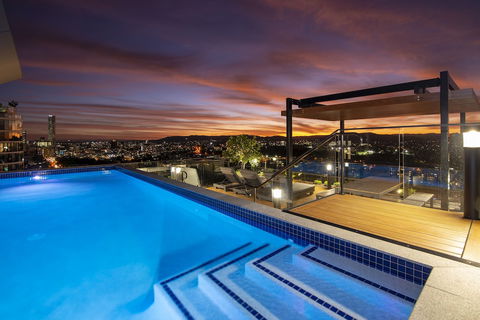 Arise Fortitude Valley - Darwin Tourism 4