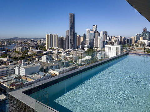 Arise Fortitude Valley - Darwin Tourism 3