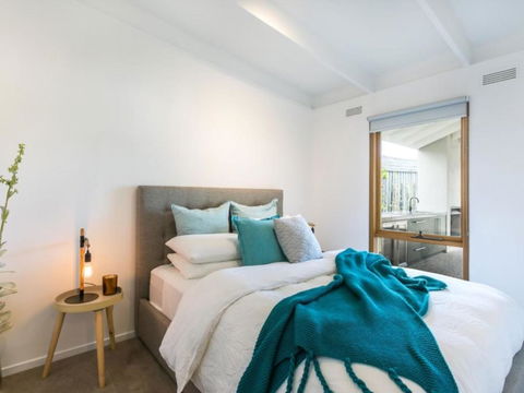 Stunning Sorrento Escape With Pool - Darwin Tourism 1