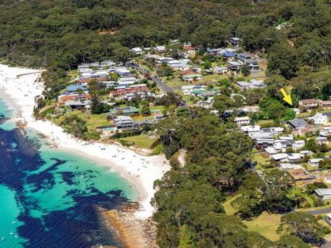 MOBYS At HYAMS Hyams Beach 4pm Check Out Sundays - Darwin Tourism 3