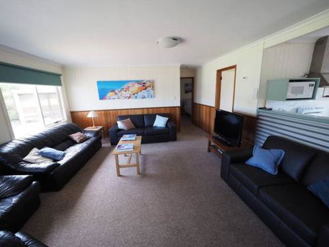 27 Beach Parade Sandy Point - Darwin Tourism 2