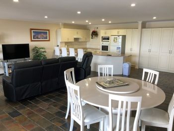 Nelson Towers Unit 41 / 71 Victoria Parade - Darwin Tourism 4