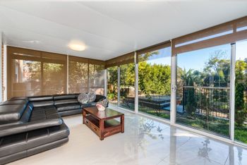 Spacious 4 Bedroom House The Hill - Darwin Tourism 0