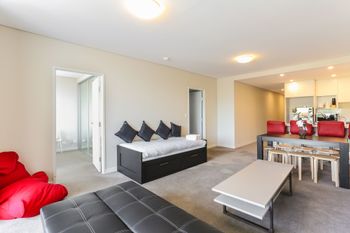 Spacious Apartment At Waitara - Darwin Tourism 6