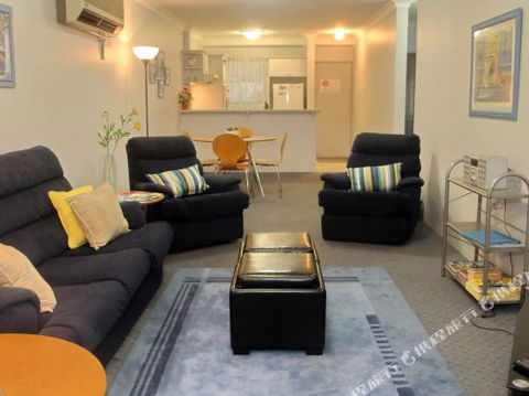 Nelson Towers Unit 8 / 71 Victoria Parade - Darwin Tourism 4