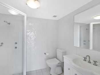 Atlantis Apartment Views For Days - Darwin Tourism 4