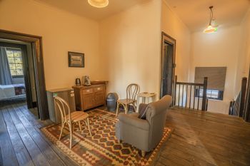 Hill End Historic Cottages - Darwin Tourism 2