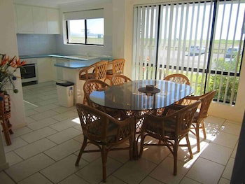 Hi Surf Unit 2 - Darwin Tourism 1