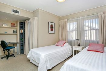 The Apartment Service BMN01 - Darwin Tourism 4