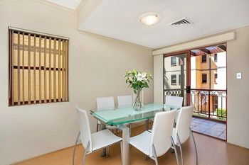 The Apartment Service BMN01 - Darwin Tourism 5