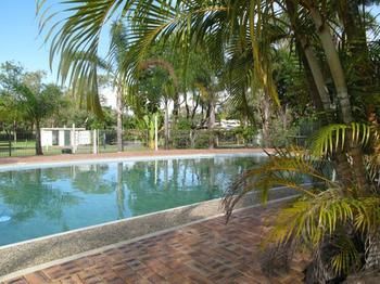 Beaches Of Byron - Darwin Tourism 5