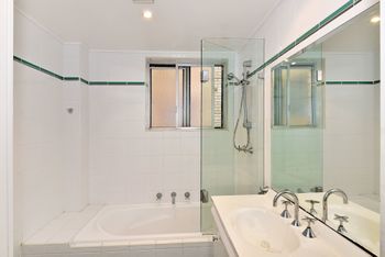 Parklea 5 - Darwin Tourism 2