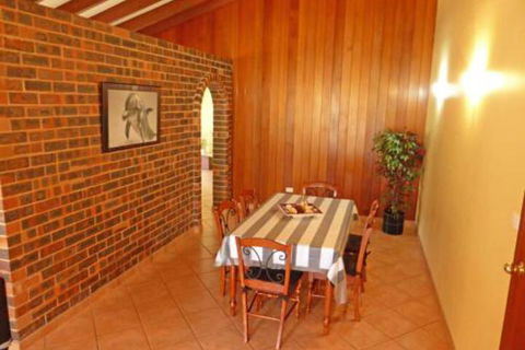 The Happy Shack At Callala Bay - Darwin Tourism 6