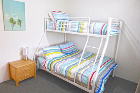 The Relax Shack At Culburra Beach Sleeps 7 - Darwin Tourism 4