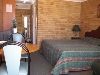 Dragon & Phoenix Motel - Darwin Tourism 2