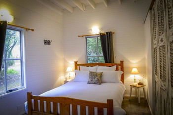 Arcadia Bed & Breakfast & Cottages - Darwin Tourism 2