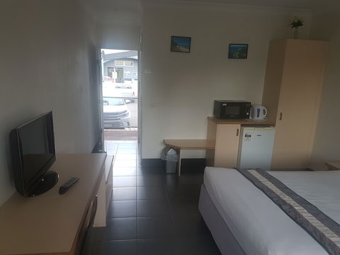 Jopen Cafe & Motel - Darwin Tourism 5