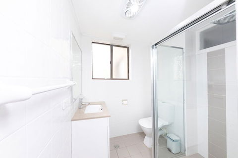 Hibiscus Court Unit 4 - Darwin Tourism 2