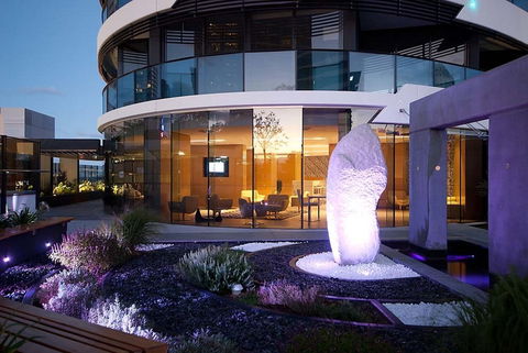 Oracle Resort - Holidays Gold Coast - Darwin Tourism 6