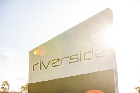 Nightcap At Riverside Hotel - Darwin Tourism 3