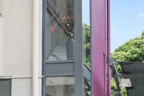 Eden By The Bay - Darwin Tourism 1