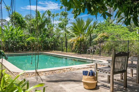 Your Luxury Escape - Cedar View - Darwin Tourism 2