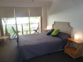 Sails Beach House Apartments Pottsville Beach - Darwin Tourism 0