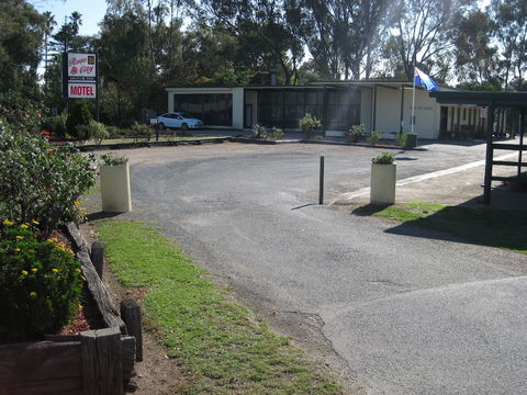 Rose City Motor Inn - Darwin Tourism 0