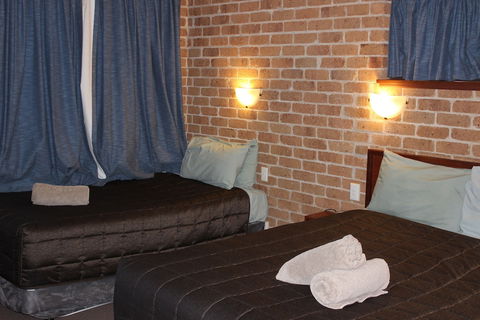 Acacia Motor Inn Armidale - Darwin Tourism 3