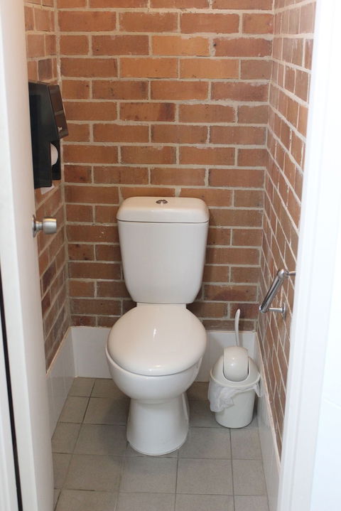 Acacia Motor Inn Armidale - Darwin Tourism 6