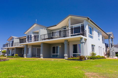 Meridian Beachside Apartments - Darwin Tourism 0