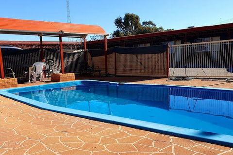 Ardeanal Motel West Wyalong - Darwin Tourism 2