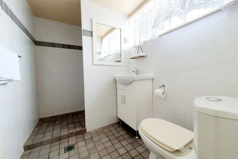 Ardeanal Motel West Wyalong - Darwin Tourism 7