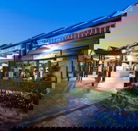 Treetops Seaview Montville - Darwin Tourism