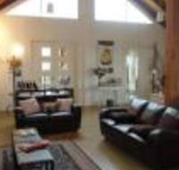 Outlook Hill Pavilion suites  Spa Cottages - Darwin Tourism