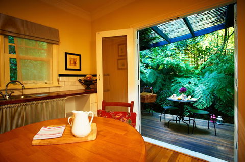 Gatehouse Cottage At Merrow Cottages - Mt Dandenong - Darwin Tourism 5