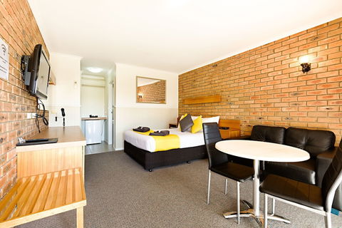 Statesman Motor Inn - Darwin Tourism 6