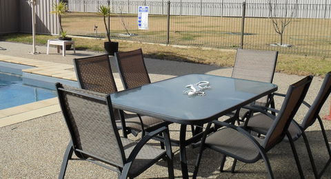 Settlement Motor Inn, Deniliquin - Darwin Tourism 4