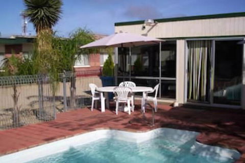 Corowa Motor Inn - Darwin Tourism 7