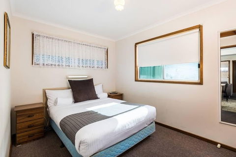 Lakes Jakaranda Holiday Units - Darwin Tourism 6