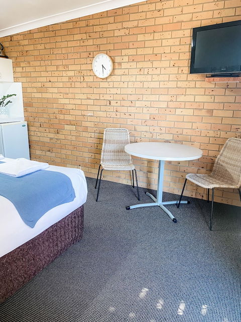 Pacific Sun Motor Inn Bargara - Darwin Tourism 2