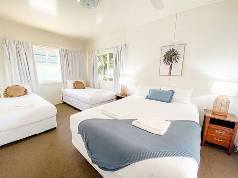 Pacific Sun Motor Inn Bargara - Darwin Tourism 5