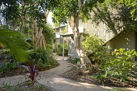 The Retreat Beach Houses - Darwin Tourism 0