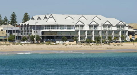 Ocean Centre Hotel - Darwin Tourism 0