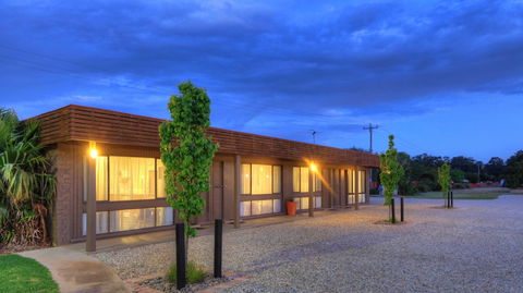 Motel Meneres - Darwin Tourism 0