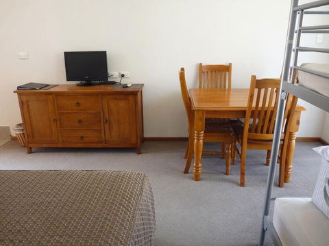 Coonawarra Motor Lodge - Darwin Tourism 6