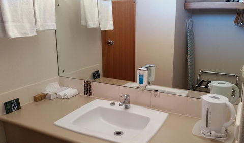 Coonawarra Motor Lodge - Darwin Tourism 5